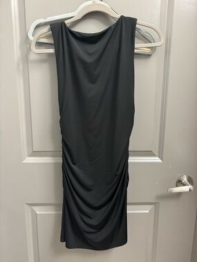Sleek Black Sleeveless Ruched Midi Dress
